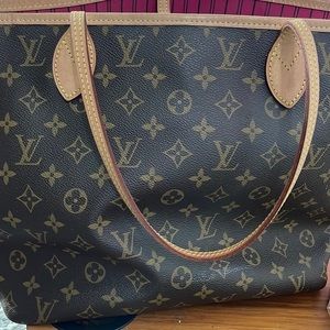 Louis Vuitton Neverfull Pocketbook $1200 OBO